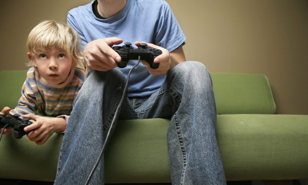 Τα βιντεοπαιχνίδια δράσης εξασθενούν τη λειτουργία του εγκεφάλου